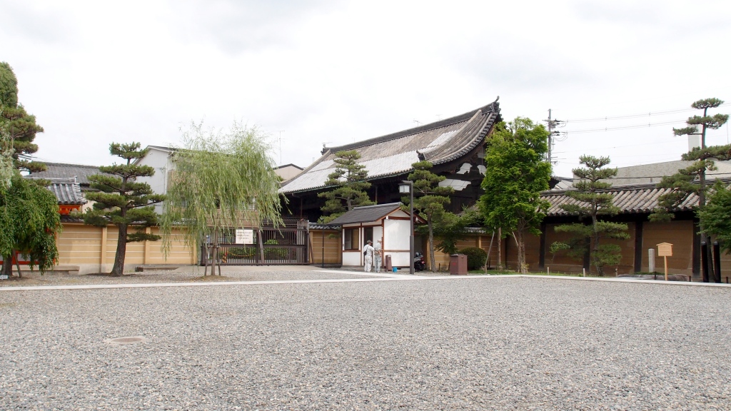 Sanjusangendo Temple (三十三間堂)